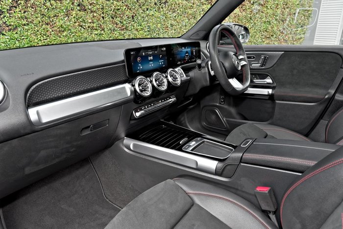 2023 Mercedes-Benz GLB-Class GLB200