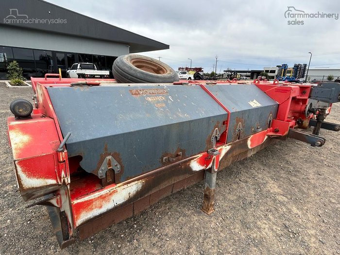 2011 Howard Kronos 6400 Orange