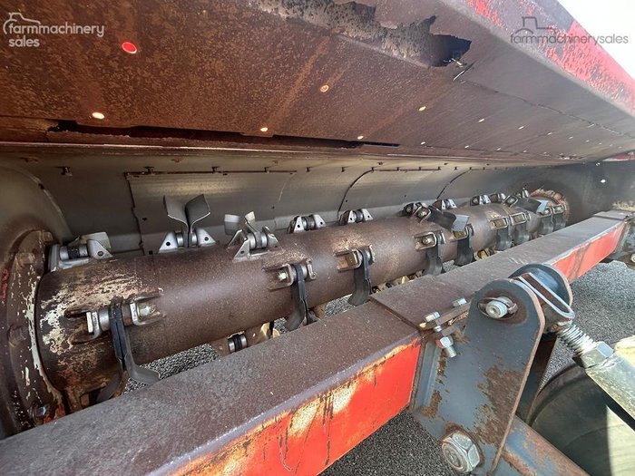 2011 Howard Kronos 6400 Orange