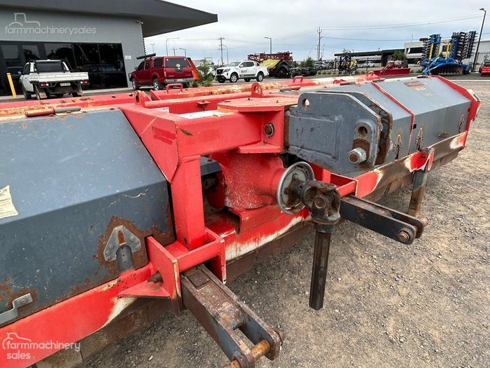 2011 Howard Kronos 6400 Orange