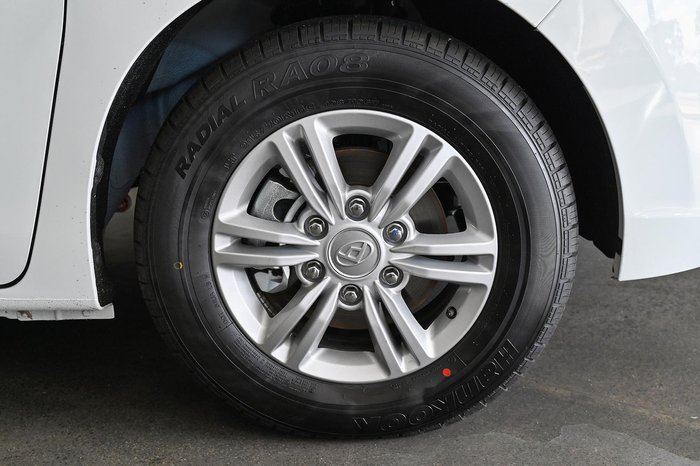 2025 LDV G10 