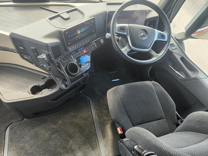 2024 Mercedes-Benz Actros 2658