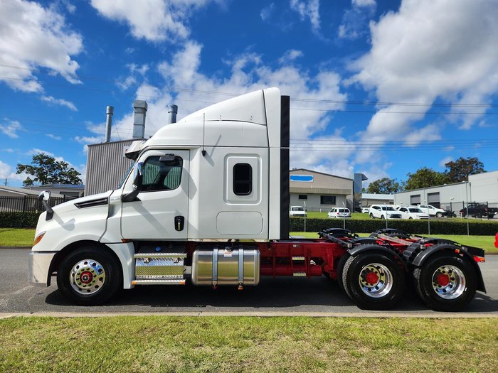 2024 Freightliner Cascadia 126