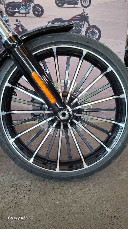 2025 Harley-davidson FXBR BREAKOUT (117) Vivid Black