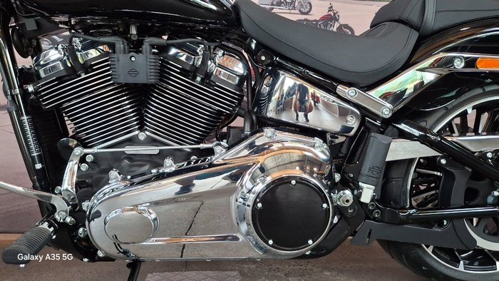 2025 Harley-davidson FXBR BREAKOUT (117) Vivid Black
