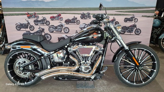 2025 Harley-davidson FXBR BREAKOUT (117) Vivid Black