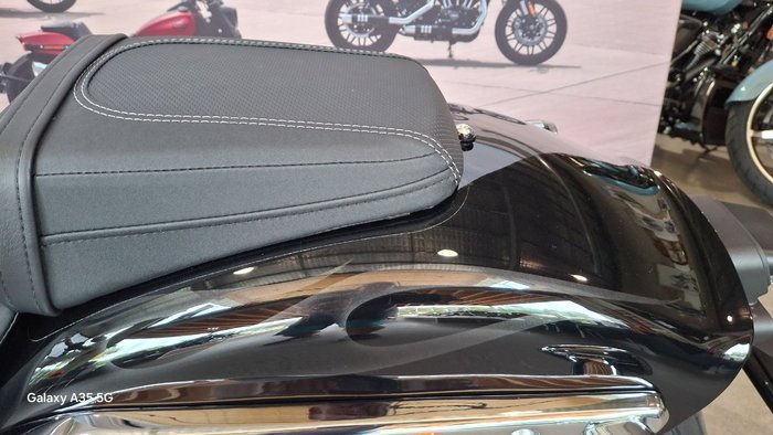 2025 Harley-davidson FXBR BREAKOUT (117) Vivid Black
