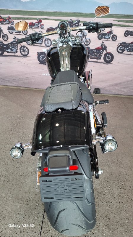 2025 Harley-davidson FXBR BREAKOUT (117) Vivid Black