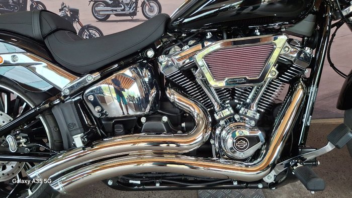 2025 Harley-davidson FXBR BREAKOUT (117) Vivid Black