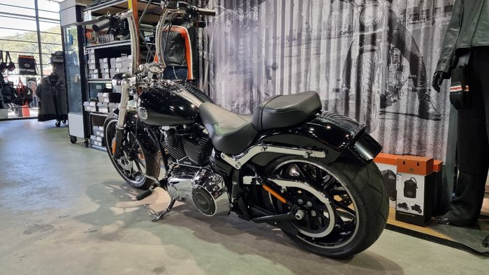 2013 Harley-davidson FXSB SOFTAIL BREAKOUT Black