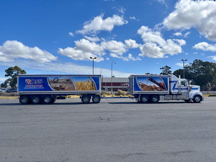 2019 Kenworth T909 T909