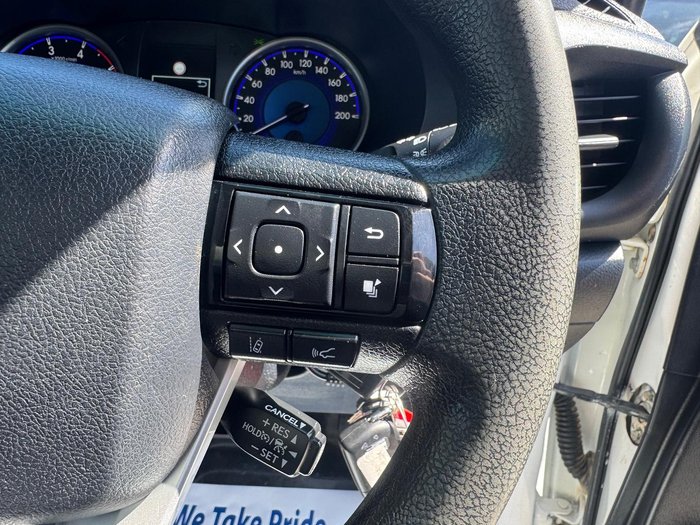 2019 Toyota Hilux SR