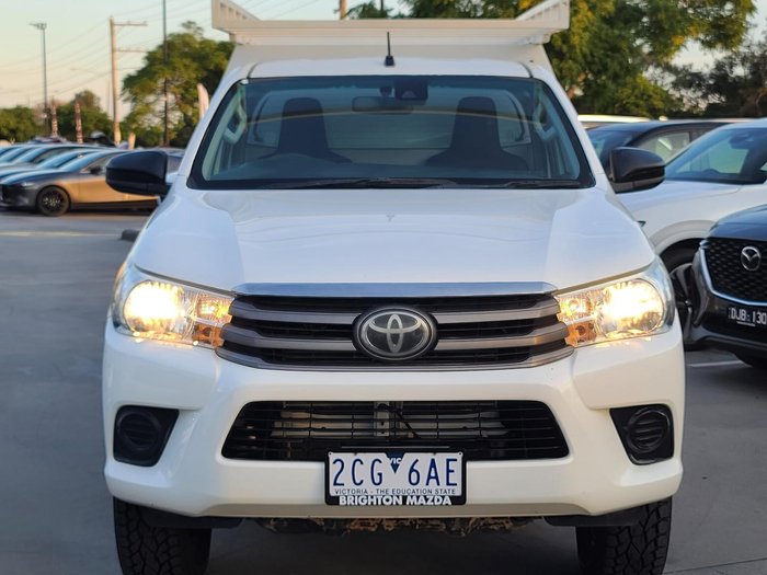 2019 Toyota Hilux SR