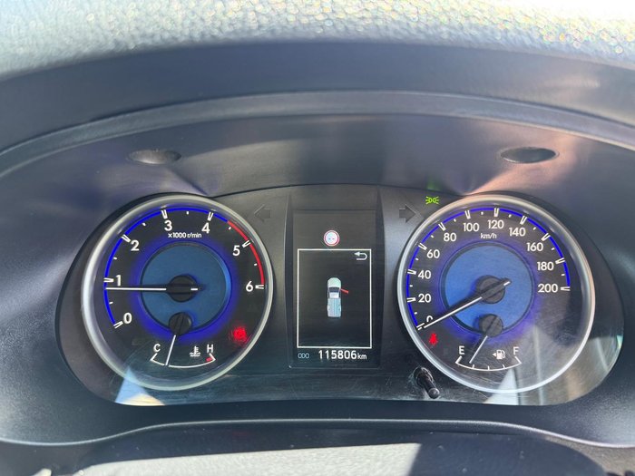 2019 Toyota Hilux SR