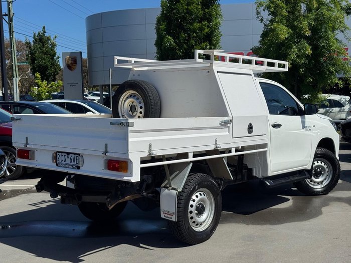 2019 Toyota Hilux SR