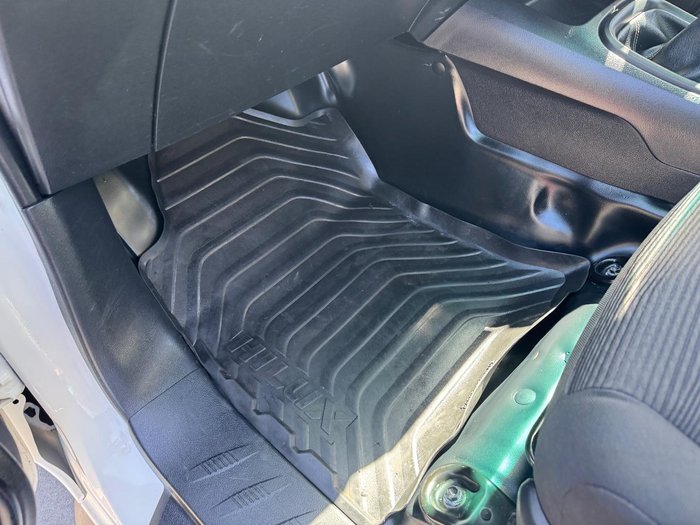 2019 Toyota Hilux SR