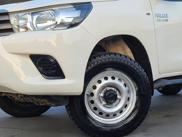 2019 Toyota Hilux SR