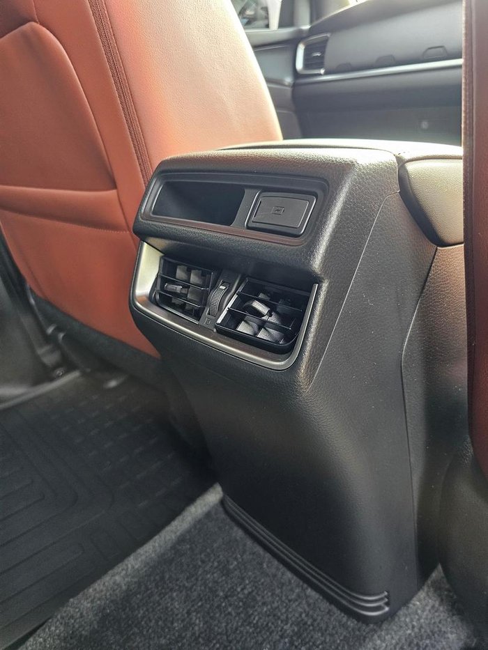 2025 Mazda BT-50 SP