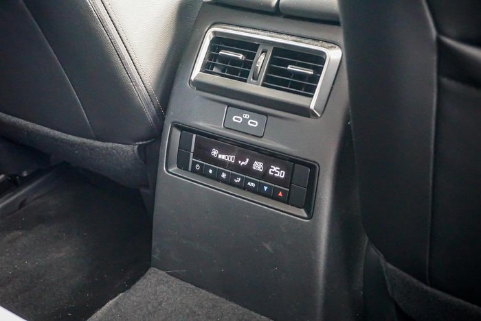 2024 Mazda CX-80 P50e Touring