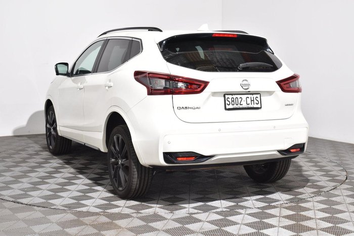 2020 Nissan QASHQAI Midnight Edition
