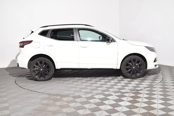 2020 Nissan QASHQAI Midnight Edition