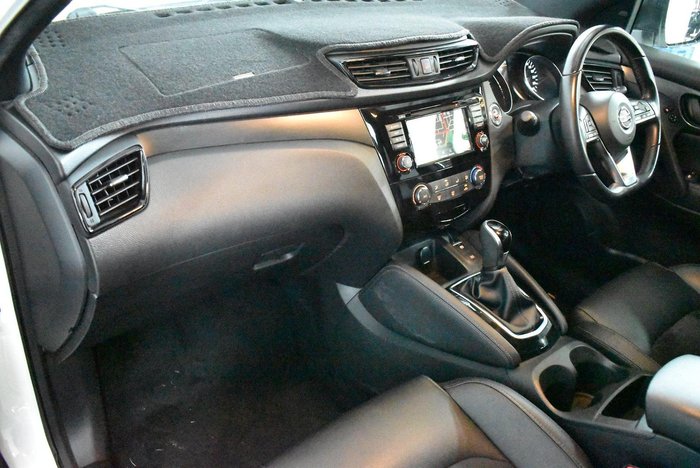 2020 Nissan QASHQAI Midnight Edition