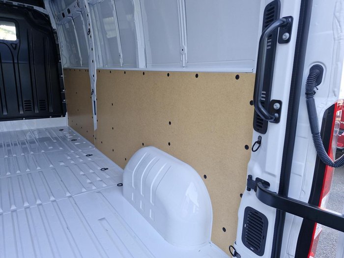 2025 Renault Master Pro 110kW