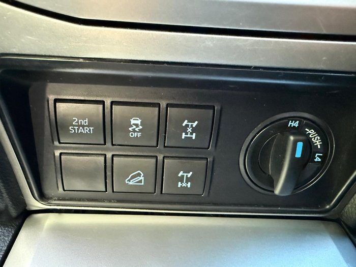 2023 Toyota Landcruiser Prado GXL