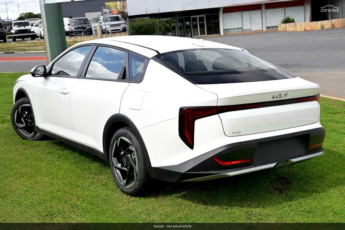 2025 Kia K4 Sport+