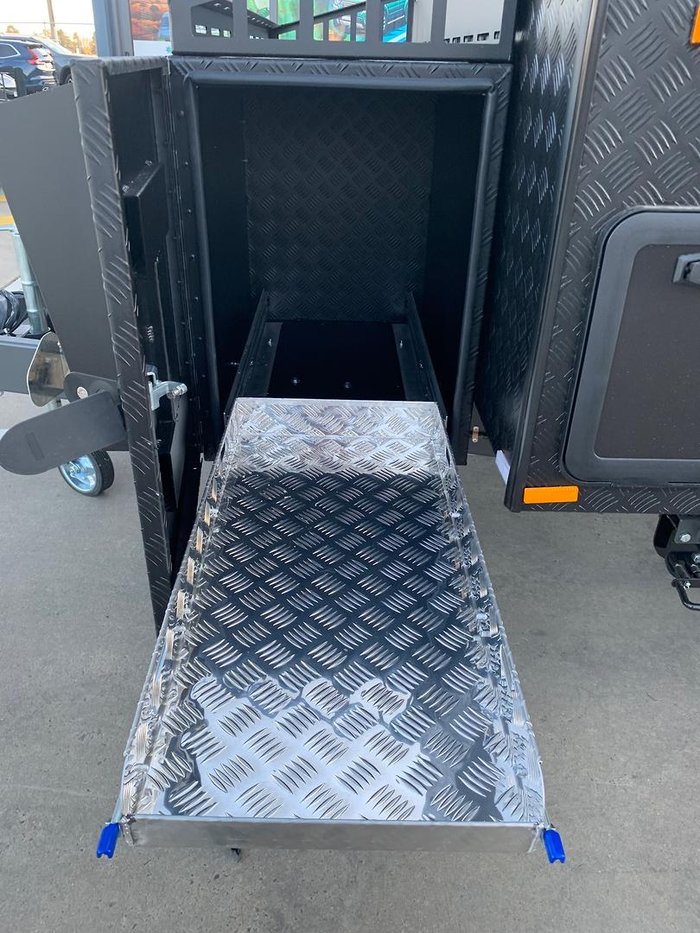 2025 Design RV Odyssey V7-7 Semi Off-Road