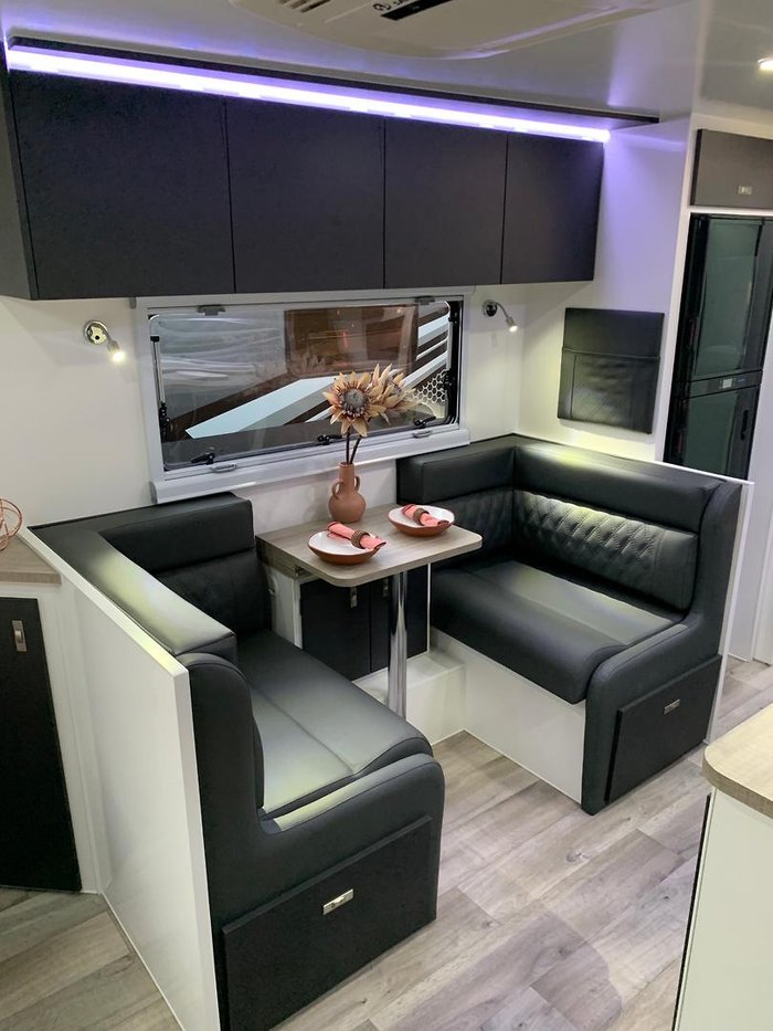 2025 Design RV Odyssey V7-7 Semi Off-Road