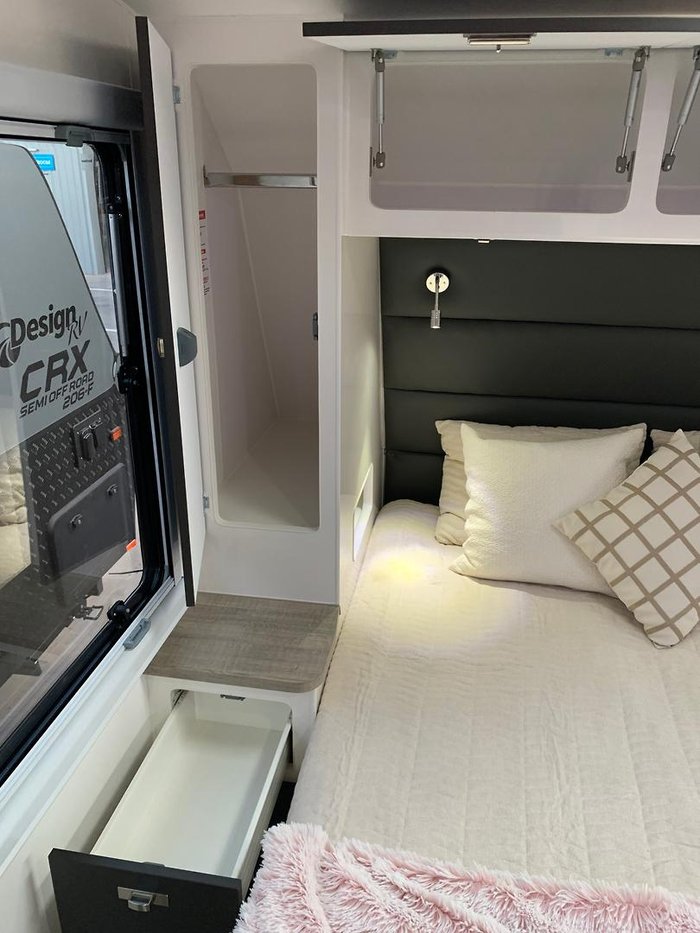 2025 Design RV Odyssey V7-7 Semi Off-Road