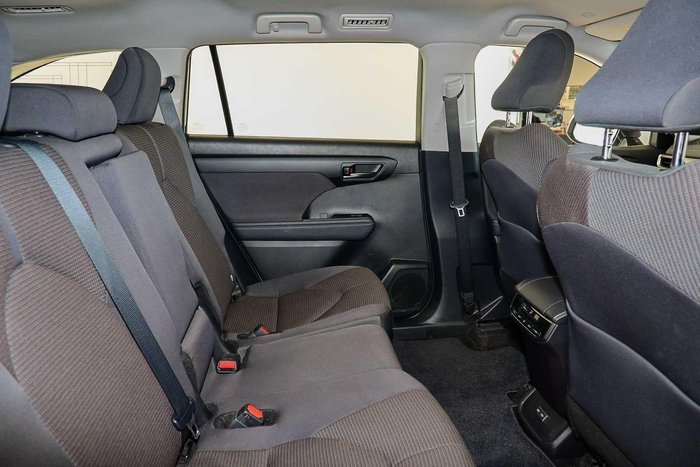 2024 Toyota Kluger GX