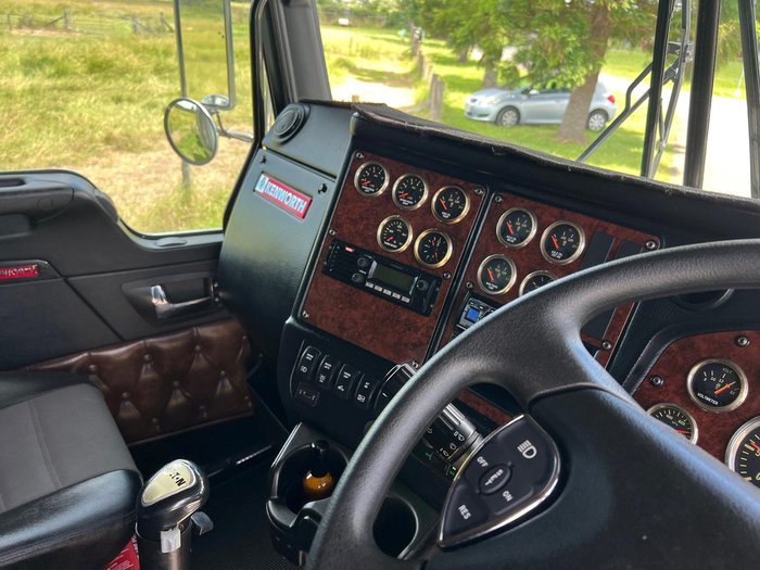 2019 Kenworth T409 - It Bunk CHOICE OF THREE UNITS White