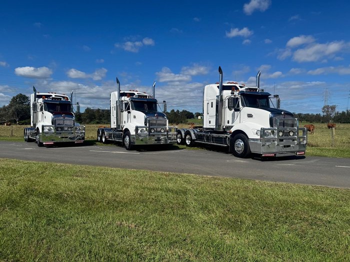 2017 Kenworth T409 - 110T Gcm CHOICE OF 5 UNITS White