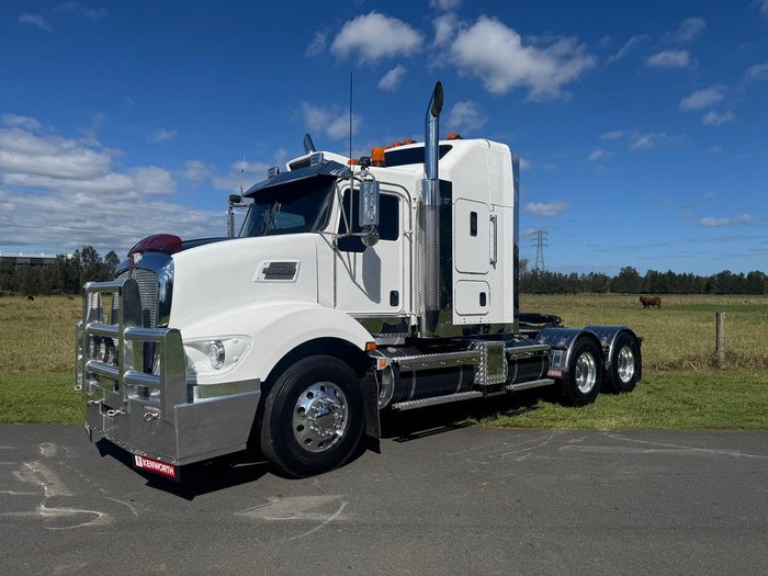 2017 Kenworth T409 - 110T Gcm CHOICE OF 5 UNITS White