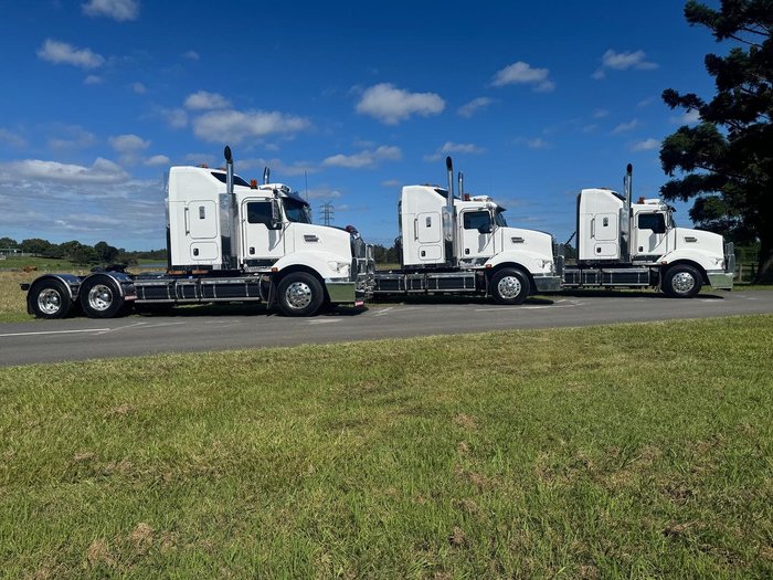 2017 Kenworth T409 - 110T Gcm CHOICE OF 5 UNITS White