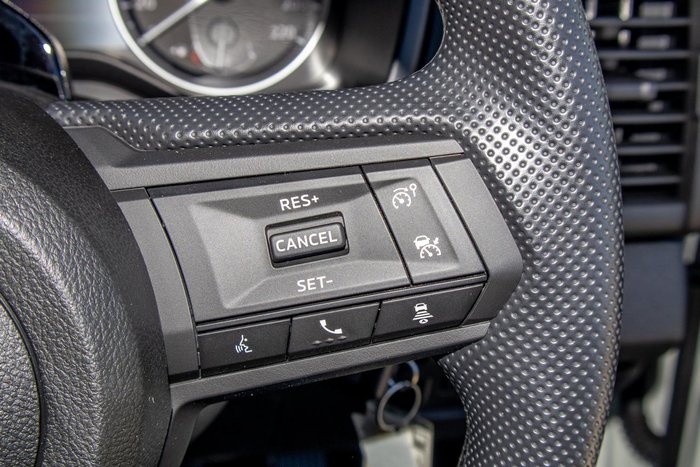 2025 Mitsubishi Triton GLX MV MY25 4X4 Dual Range White