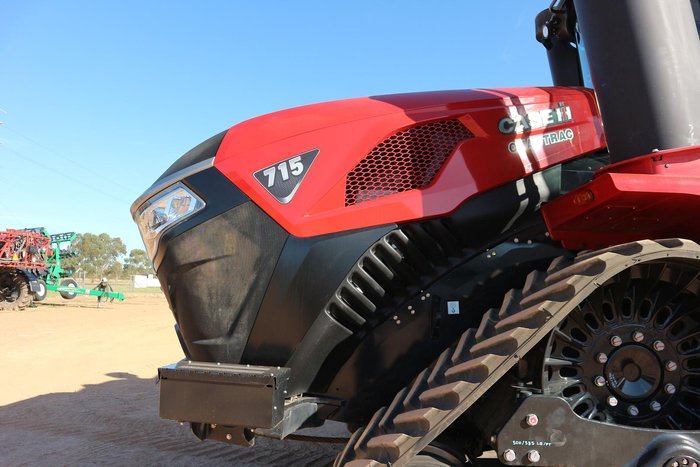 0 CASE IH 715 Steiger Quadtrac RED