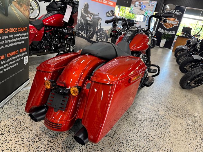2025 Harley-Davidson Road King Special 114 (FLHRXS)
