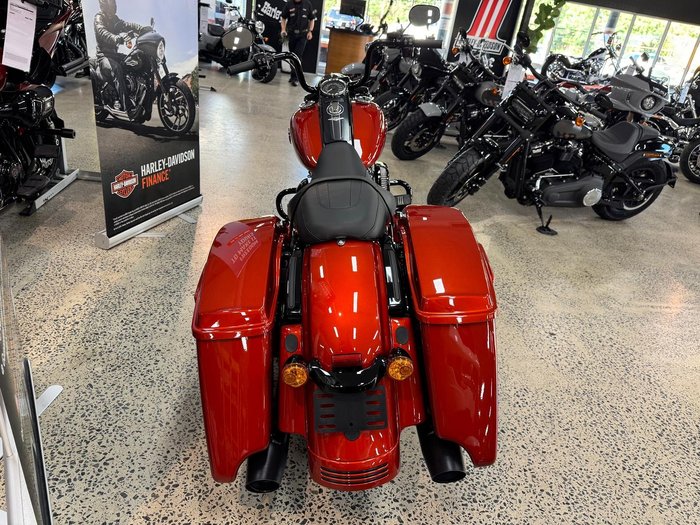 2025 Harley-Davidson Road King Special 114 (FLHRXS) Touring Red