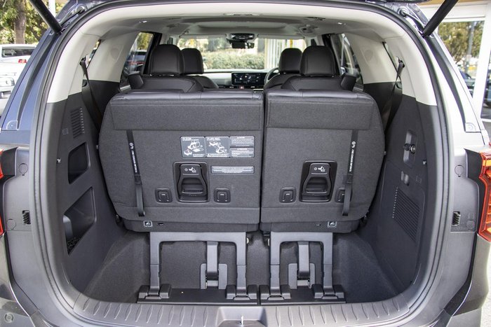 2024 Kia Carnival GT-Line HEV KA4 PE MY25 Panthera Metal