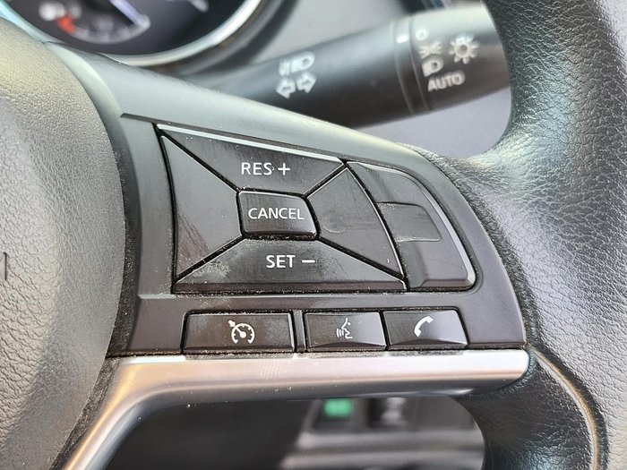2022 Nissan X-TRAIL ST