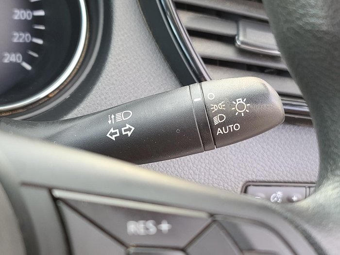 2022 Nissan X-TRAIL ST