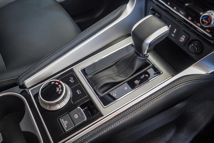 2024 Mitsubishi Pajero Sport Exceed