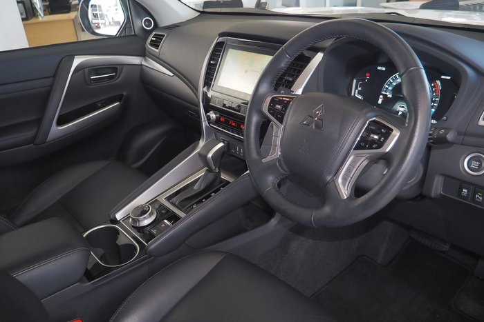 2024 Mitsubishi Pajero Sport Exceed