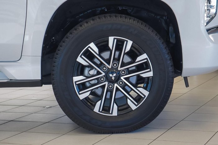 2024 Mitsubishi Pajero Sport Exceed
