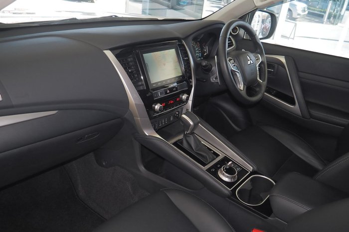 2024 Mitsubishi Pajero Sport Exceed