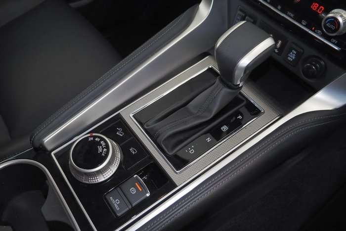 2024 Mitsubishi Pajero Sport Exceed