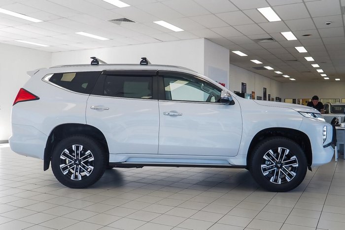 2024 Mitsubishi Pajero Sport Exceed